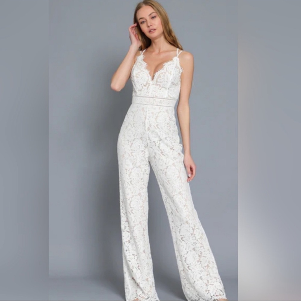 Aakaa Lace White Jumpsuit Tank Top